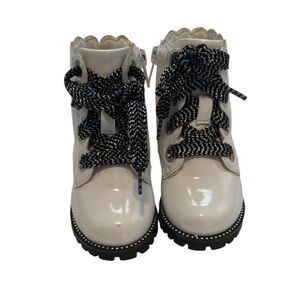 Cynthia Rowley Toddler White and Black Lace-Up Boots Size 5
